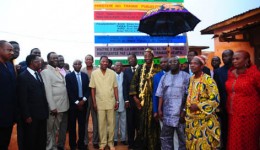 Relance agricole au Bénin:  Boni Yayi galvanise les producteurs d’ananas